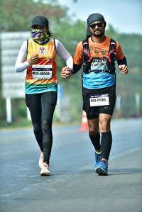 BIB: 40550, 41985
                            <button type="button" onclick="openModal(10114639)" class="btn btn-primary btn-sm float-right btn-popup" data-toggle="modal" data-target=".modal-high-quality">
                        <i class="fas fa-shopping-cart"></i> Add to Cart
                    </button>
                                            <button type="button" onclick="isThisMe(10114639, true)" class="btn btn-success btn-sm float-right btn-popup btn-isme hidden" data-toggle="tooltip" data-placement="bottom" title="นี่คือรูปของคุณใช่ไหม คลิกที่นี่เพื่อเอาเข้าอัลบั้ม">
                        <i class="fas fa-plus"></i> Add to album
                    </button>
                    <button type="button" onclick="isThisMe(10114639, false)" class="btn btn-warning btn-sm float-right btn-popup btn-isnotme hidden">
                        <i class="fas fa-ban"></i> Remove from album
                    </button>